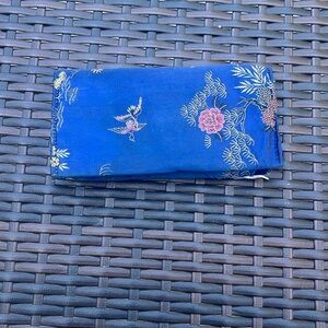 ❤️ 6 for 20 ❤️ Embroidered Japanese themed wallet